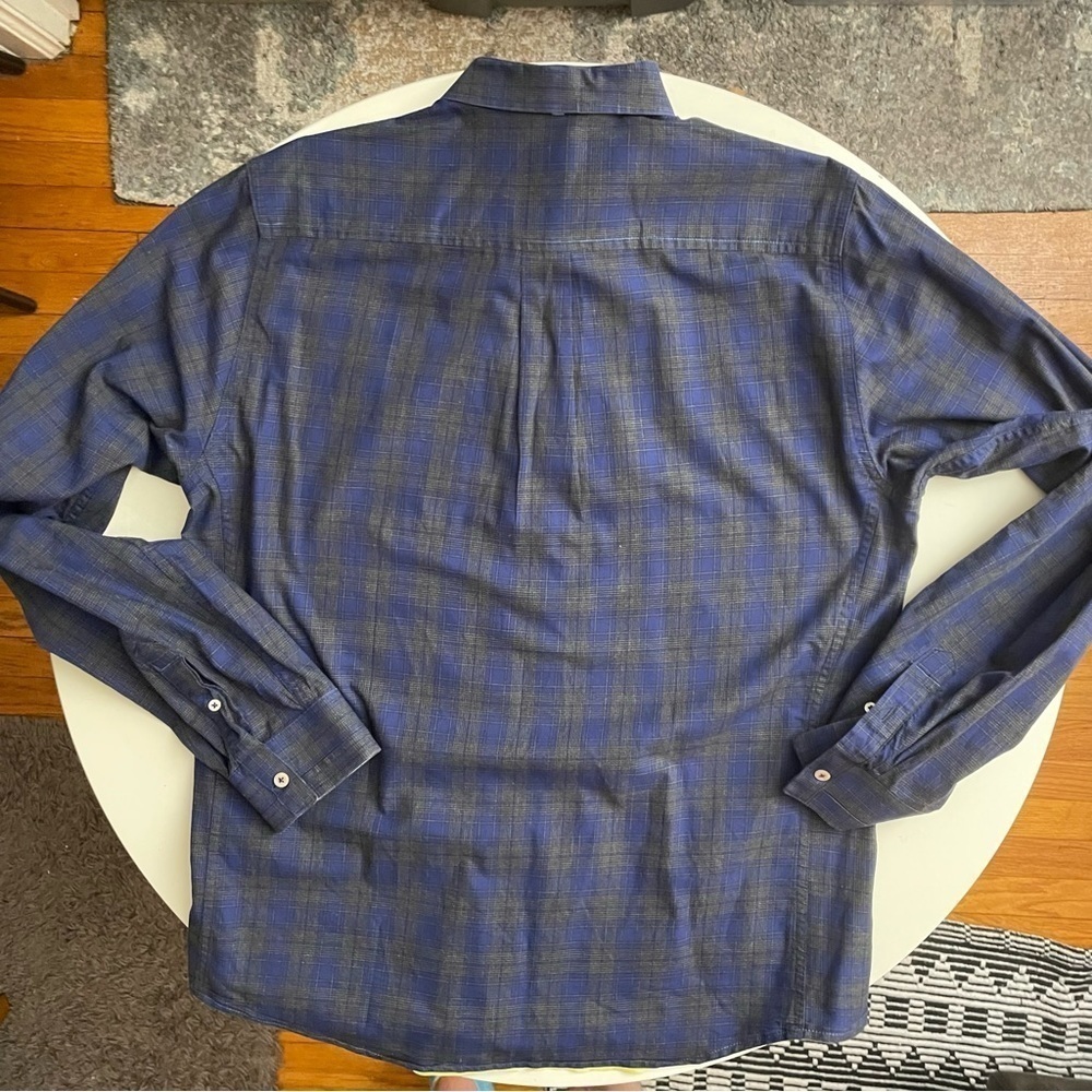 Descendant Of Thieves Men’s Plaid Print Button Down Shirt Size Large — image 6 of 8